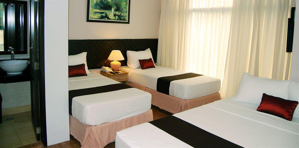 Capitol Central Hotel And Suites Cebu Ngoại thất bức ảnh